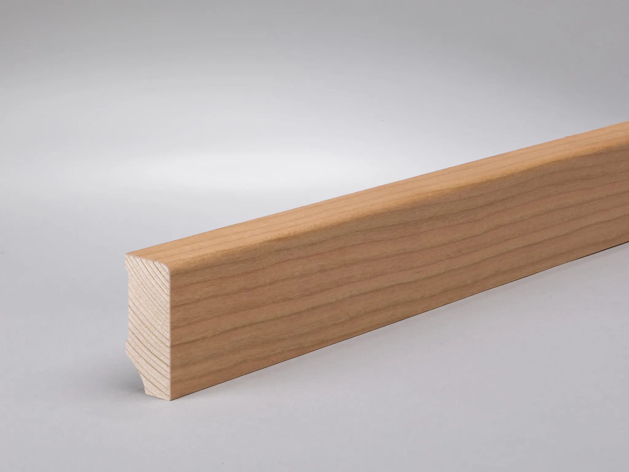 Kirsche (Furnier) 40x16x2400 mm lackiert Oberkante gerade