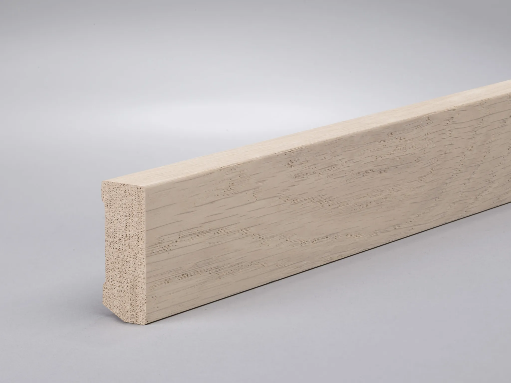 Eiche weiß geölt 40x16 mm Oberkante gerade